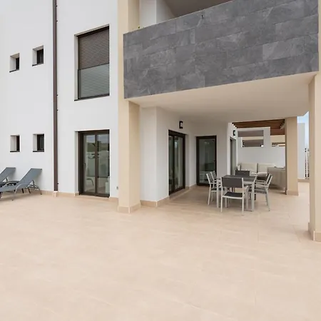 Homeforguest Flat With Large Terrace In Modern Residential Complex With Swimming Pool Apartman *