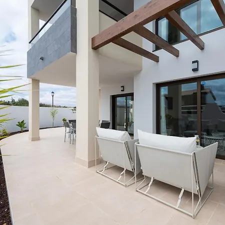 Apartman Homeforguest Flat With Large Terrace In Modern Residential Complex With Swimming Pool *